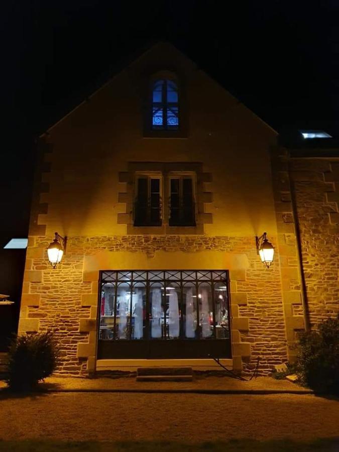 Auberge De Saint Jean Ploumilliau Exterior photo