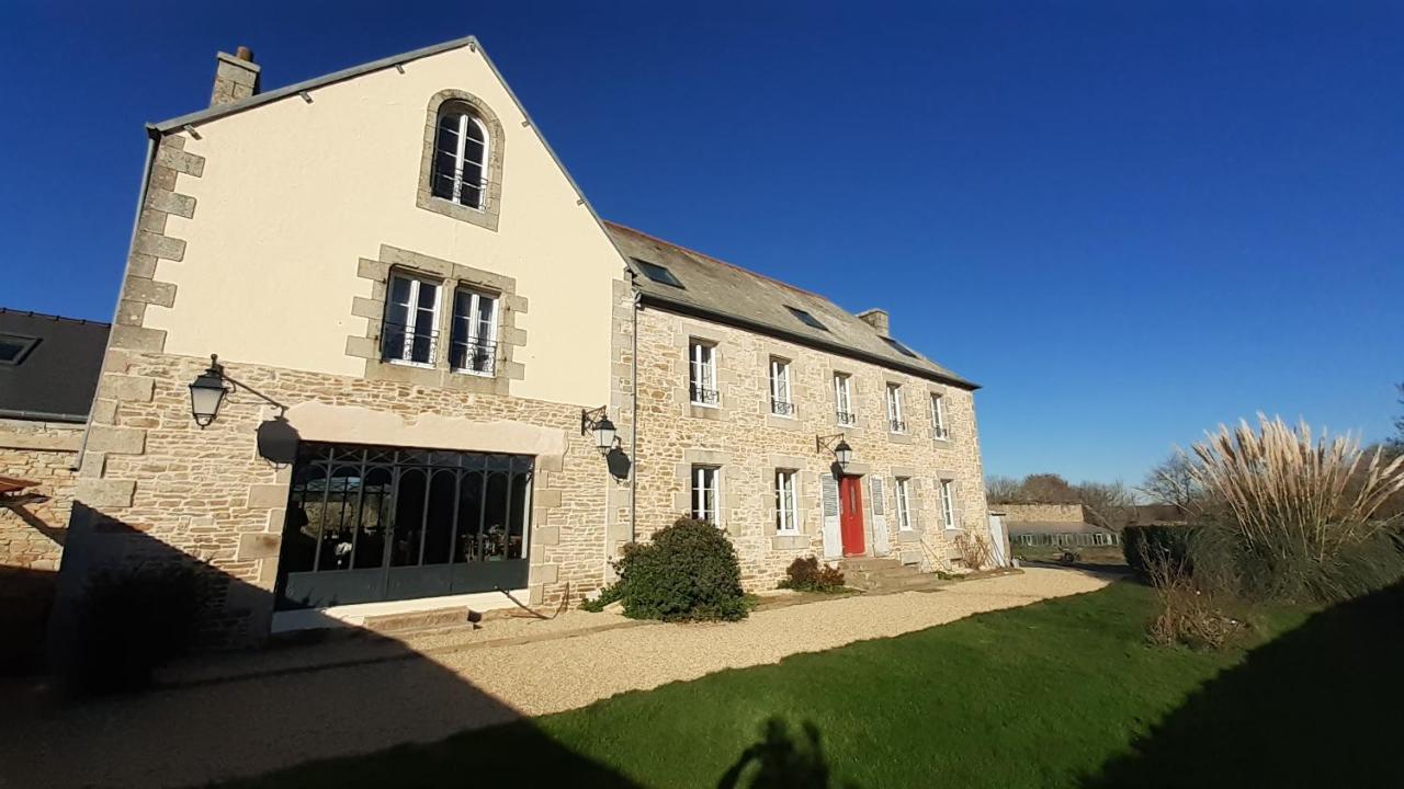 Auberge De Saint Jean Ploumilliau Exterior photo
