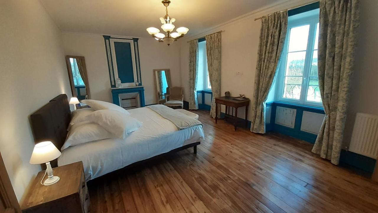 Auberge De Saint Jean Ploumilliau Exterior photo